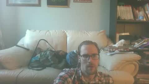 Snapshot of titlovercums chatting on 01-11-26, 01:38 titlovercums online show from 01-11-26, 01:38