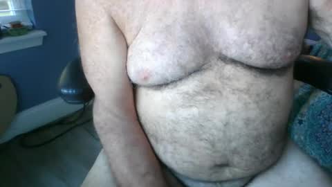 Snapshot of titman98 chatting on 10-20-25, 12:16 titman98 online show from 10-20-25, 12:16