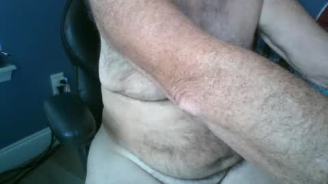 Snapshot of titman98 chatting on 10-29-25, 12:51 titman98 online show from 10-29-25, 12:51