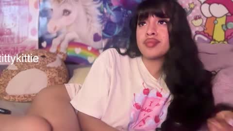 Snapshot of tittykittie chatting on 01-13-26, 04:51 HOTTIE4U online show from 01-13-26, 04:51