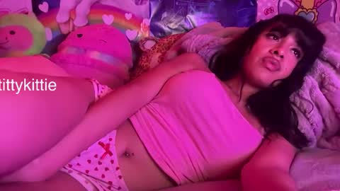 Snapshot of tittykittie chatting on 01-15-26, 02:38 HOTTIE4U online show from 01-15-26, 02:38