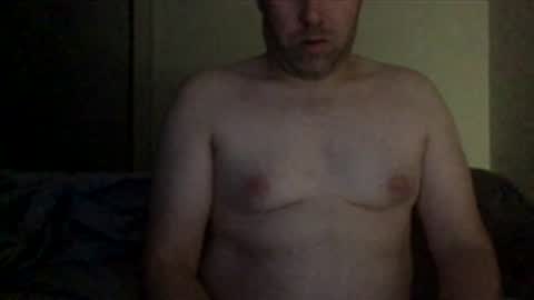 Snapshot of tjo01 chatting on 12-02-25, 12:21 tjo01 online show from 12-02-25, 12:21