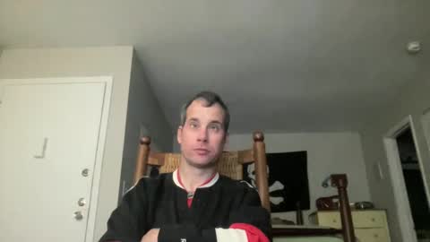 Snapshot of tleigh24 chatting on 01-23-25, 12:25 tleigh24 online show from 01-23-25, 12:25