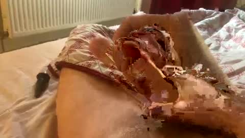 Snapshot of tliverth chatting on 12-28-24, 10:36 tliverth online show from 12-28-24, 10:36