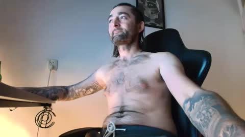 Snapshot of tobi19899 chatting on 11-28-25, 06:54 Jan5676 online show from 11-28-25, 06:54