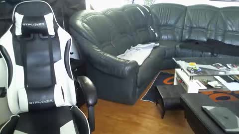 Tobias online show from 05-16-26, 12:04