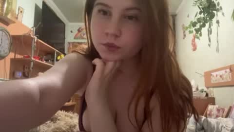Snapshot of tobybroxton chatting on 05-28-26, 08:50 Emma online show from 05-28-26, 08:50