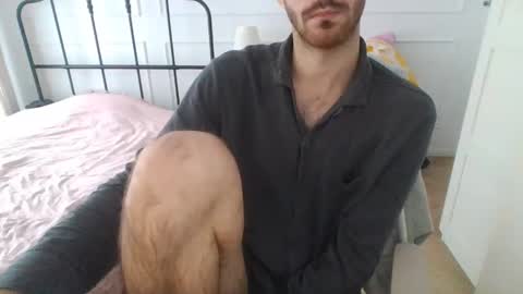 Snapshot of toja112 chatting on 12-04-24, 10:13 Martin online show from 12-04-24, 10:13