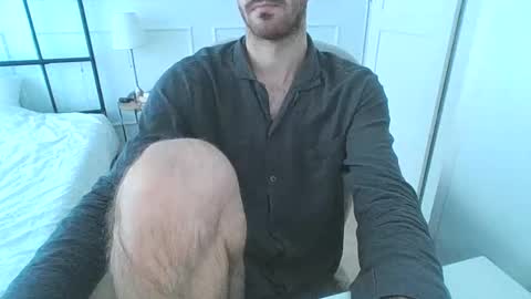 Snapshot of toja112 chatting on 12-18-24, 09:58 Martin online show from 12-18-24, 09:58