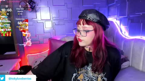 Snapshot of toky_doll chatting on 12-30-24, 12:00 toky online show from 12-30-24, 12:00