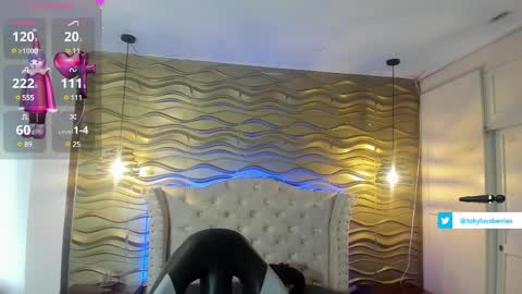 Snapshot of toky_doll chatting on 02-16-25, 07:49 toky online show from 02-16-25, 07:49