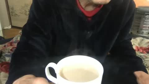 Snapshot of tokyo2024 chatting on 01-04-25, 05:05 small man online show from 01-04-25, 05:05