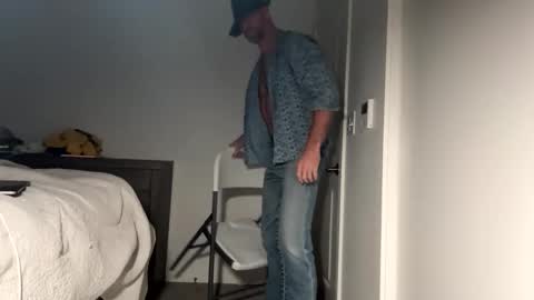 The Beekeeper online show from 12-14-25, 04:18