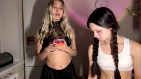 Snapshot of tokyoprojject chatting on 09-20-25, 06:42 tokyoprojject online show from 09-20-25, 06:42