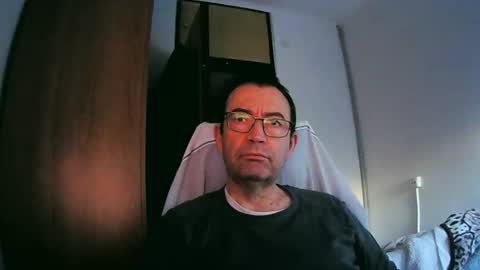 Snapshot of tolon408472 chatting on 01-10-25, 07:46 tolon408472 online show from 01-10-25, 07:46