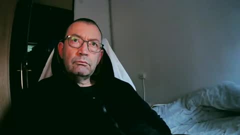 Snapshot of tolon408472 chatting on 01-21-25, 04:27 tolon408472 online show from 01-21-25, 04:27