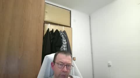 Snapshot of tolon408472 chatting on 02-17-25, 12:54 tolon408472 online show from 02-17-25, 12:54