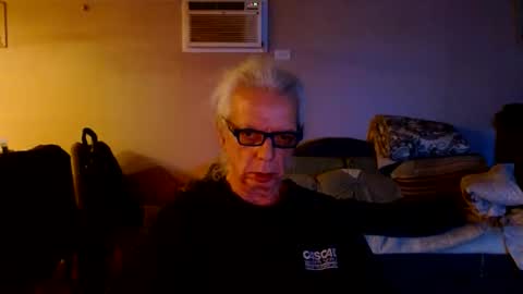 tom112292014 online show from 01-06-25, 09:22