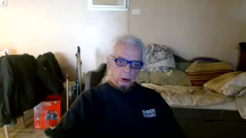 tom112292014 online show from 03-09-25, 04:22