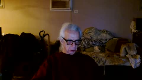 Snapshot of tom112292014 chatting on 04-27-26, 12:19 tom112292014 online show from 04-27-26, 12:19