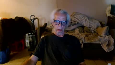 Snapshot of tom112292014 chatting on 05-17-26, 08:05 tom112292014 online show from 05-17-26, 08:05