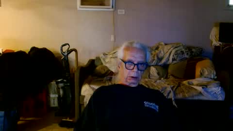 Snapshot of tom112292014 chatting on 05-31-26, 02:35 tom112292014 online show from 05-31-26, 02:35