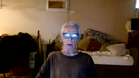 Snapshot of tom112292014 chatting on 06-08-26, 01:55 tom112292014 online show from 06-08-26, 01:55