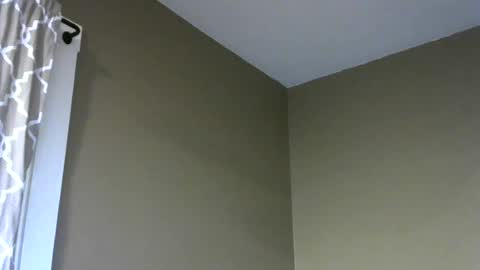 tom192481 online show from 08-05-26, 02:47