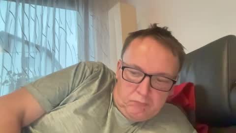 Tom online show from 12-23-24, 03:01