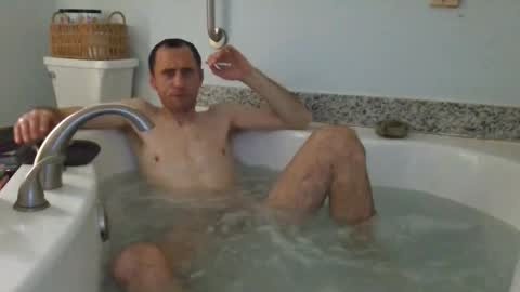 Snapshot of tom6801 chatting on 11-30-25, 08:29 Tom online show from 11-30-25, 08:29