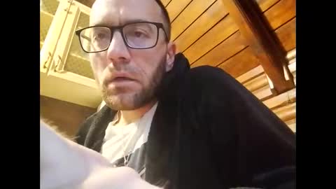 tom8312 online show from 01-21-25, 07:04