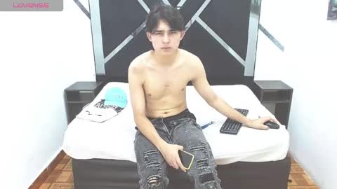 tom_0002 online show from 11-01-25, 08:11