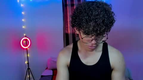 Snapshot of tom_blue10 chatting on 05-27-26, 05:10 Tom Blue online show from 05-27-26, 05:10