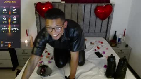 Tom online show from 02-15-25, 01:21