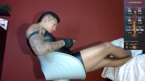 Tom online show from 02-17-25, 01:04