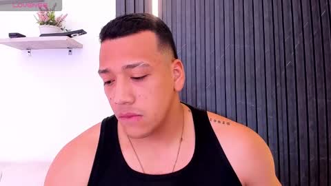 Tom muscle1 online show from 11-05-25, 12:05