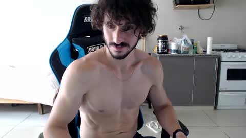 Snapshot of tom_show chatting on 12-18-24, 07:30 tom_show online show from 12-18-24, 07:30