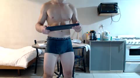 Snapshot of tom_show chatting on 01-15-25, 07:05 tom_show online show from 01-15-25, 07:05