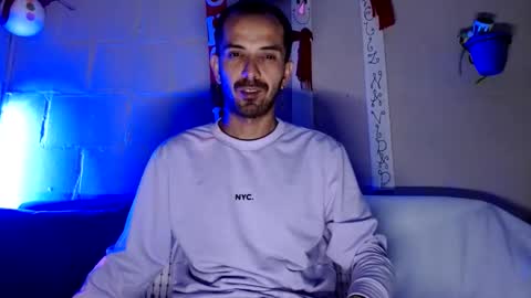 tomas gerauld. make me happy with 10000 tokens online show from 01-03-25, 03:16