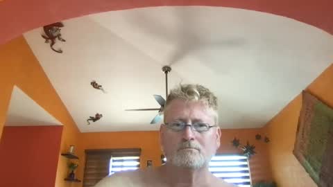 Snapshot of tomascausa chatting on 07-02-26, 06:36 Hola online show from 07-02-26, 06:36