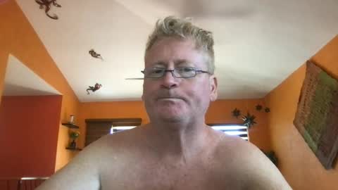 Snapshot of tomascausa chatting on 07-08-26, 06:01 Hola online show from 07-08-26, 06:01
