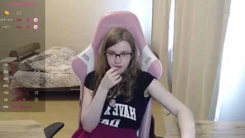 Snapshot of tomato_tease chatting on 06-24-26, 12:37 tomato_tease online show from 06-24-26, 12:37