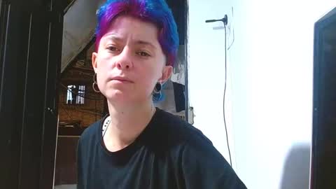 Blue online show from 04-06-26, 04:10