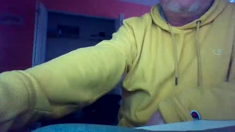 Snapshot of tomcat4848 chatting on 02-04-25, 10:02 tomcat4848 online show from 02-04-25, 10:02