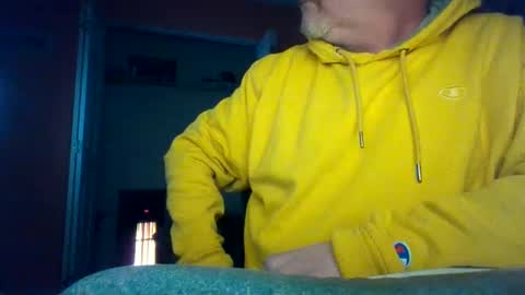 Snapshot of tomcat4848 chatting on 02-05-25, 11:44 tomcat4848 online show from 02-05-25, 11:44