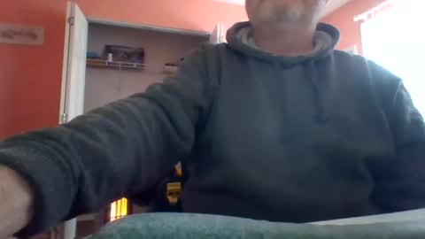 Snapshot of tomcat4848 chatting on 02-10-25, 05:52 tomcat4848 online show from 02-10-25, 05:52