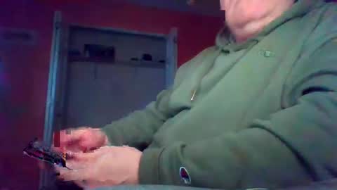 Snapshot of tomcat4848 chatting on 02-12-25, 01:19 tomcat4848 online show from 02-12-25, 01:19