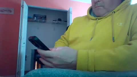Snapshot of tomcat4848 chatting on 02-15-25, 04:01 tomcat4848 online show from 02-15-25, 04:01