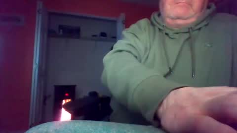 Snapshot of tomcat4848 chatting on 02-19-25, 04:34 tomcat4848 online show from 02-19-25, 04:34