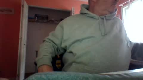 Snapshot of tomcat4848 chatting on 09-23-25, 06:33 tomcat4848 online show from 09-23-25, 06:33